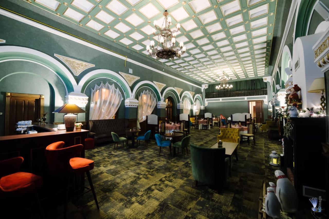 Hotel La Belle Epoque Petroşani Extérieur photo