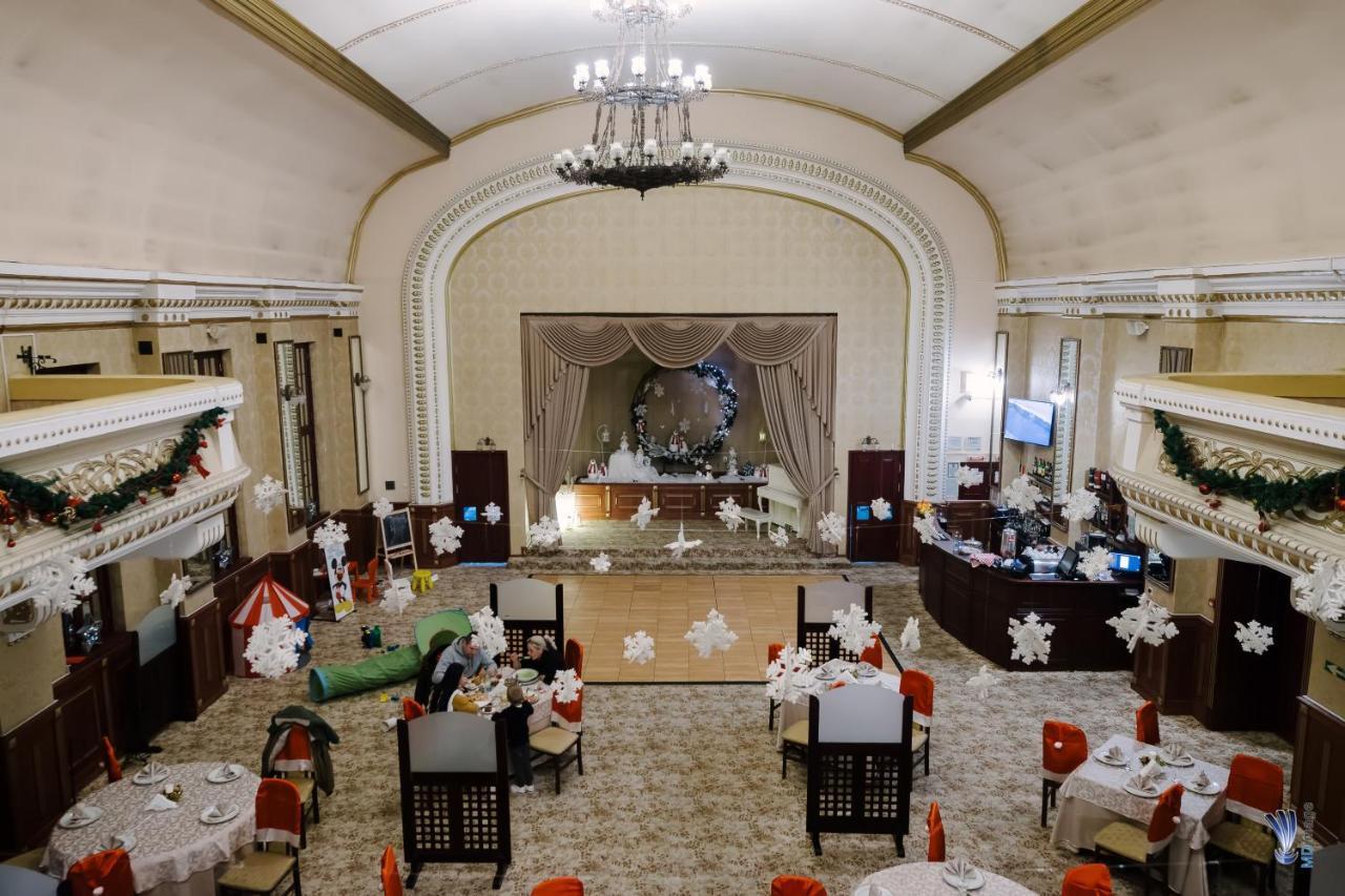 Hotel La Belle Epoque Petroşani Extérieur photo