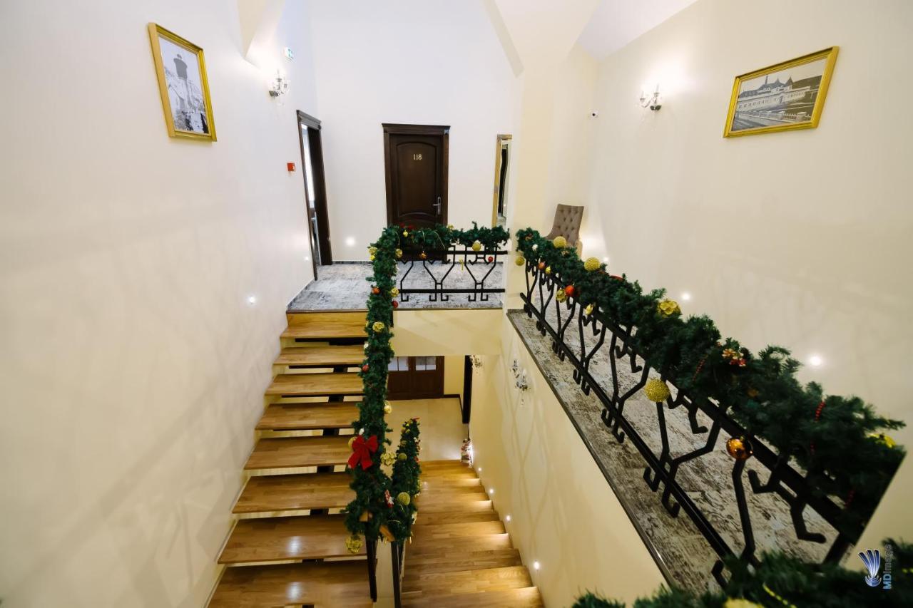 Hotel La Belle Epoque Petroşani Extérieur photo